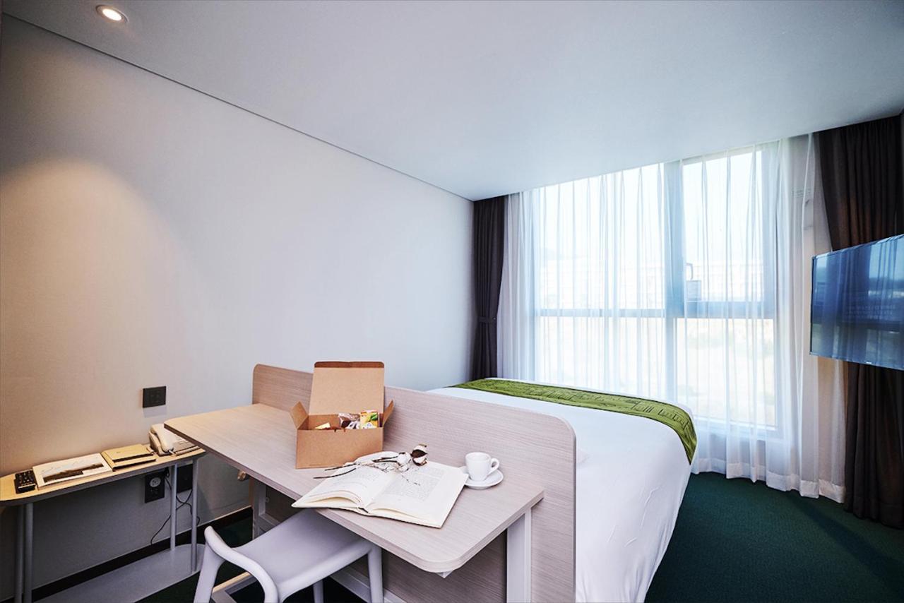 Jeju Pureun Hotel Seogwipo Eksteriør billede