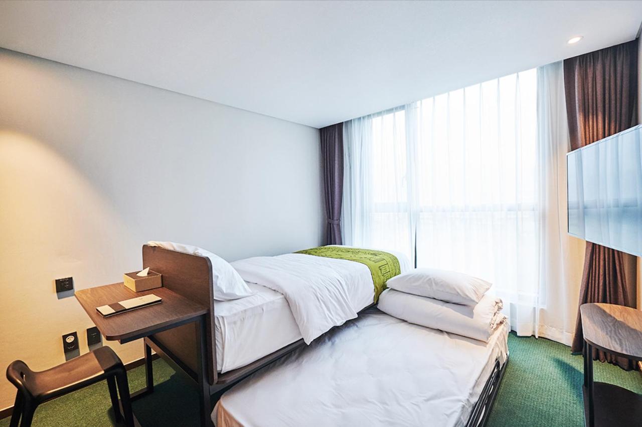 Jeju Pureun Hotel Seogwipo Eksteriør billede